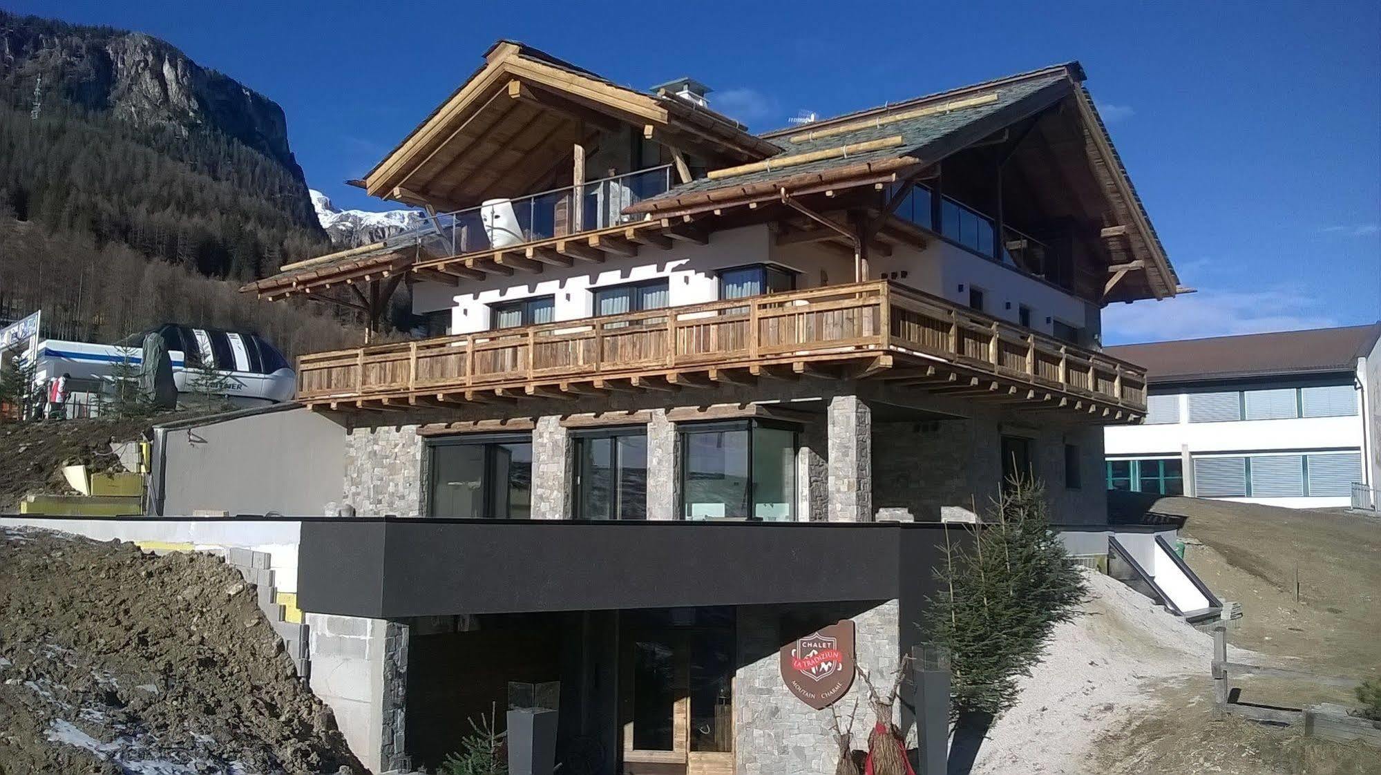 Chalet Stefan - Apartments La Villa  Eksteriør bilde