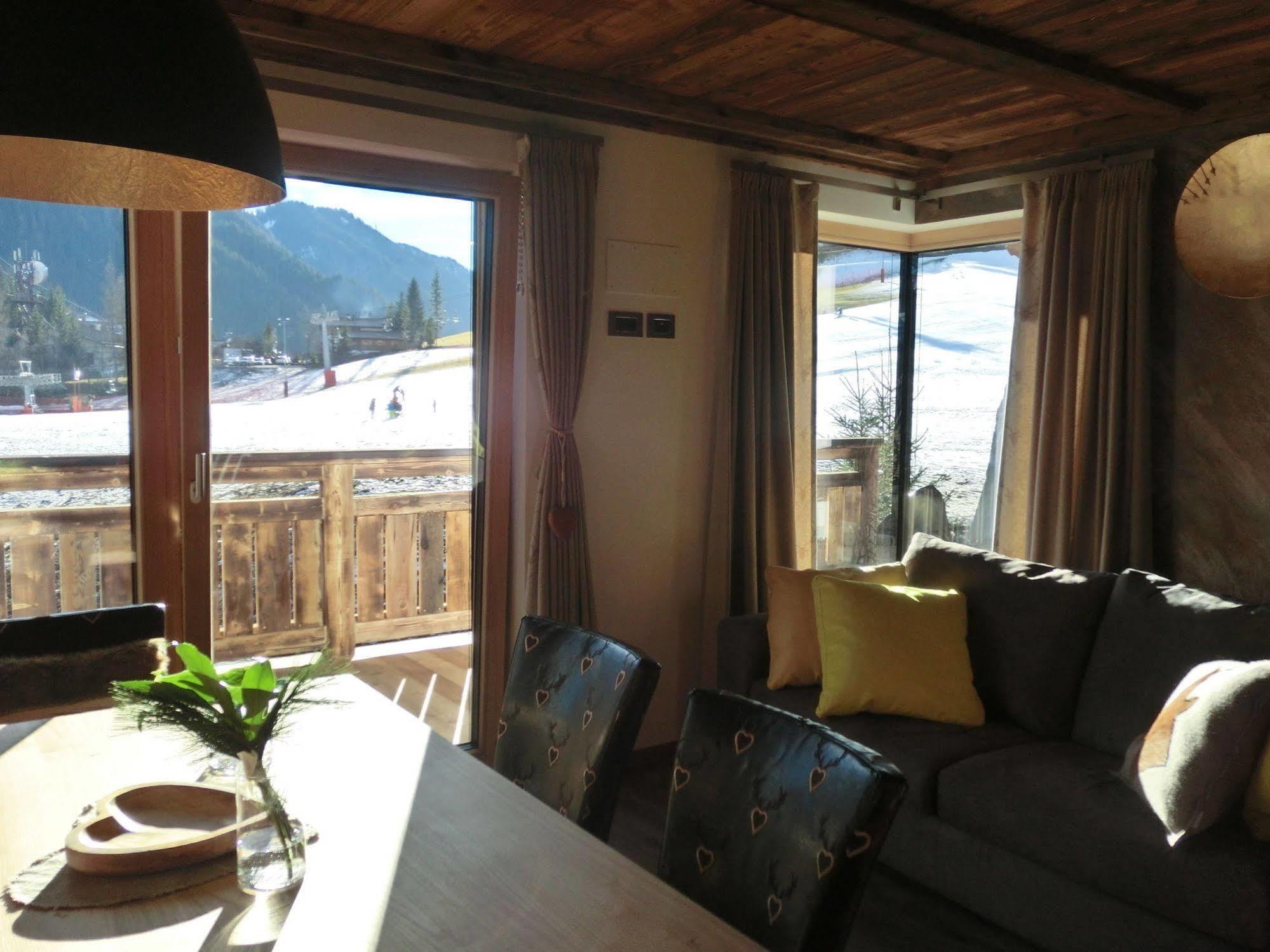 Chalet Stefan - Apartments La Villa  Eksteriør bilde